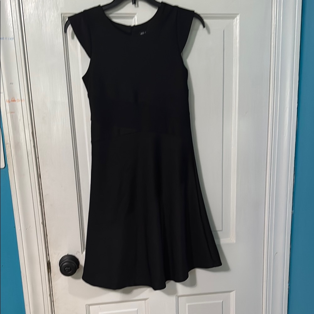 Chic Black Dress